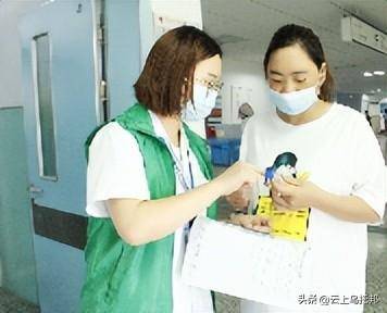 做饭月入两万一天6单网友曝光细节开元棋牌网站女子穿“瑜伽裤”上门(图16)